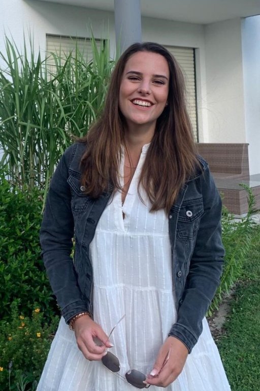 Verena Vierrether Verena Vierrether